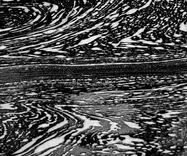 Minimalist abstract representation of flow and comfort